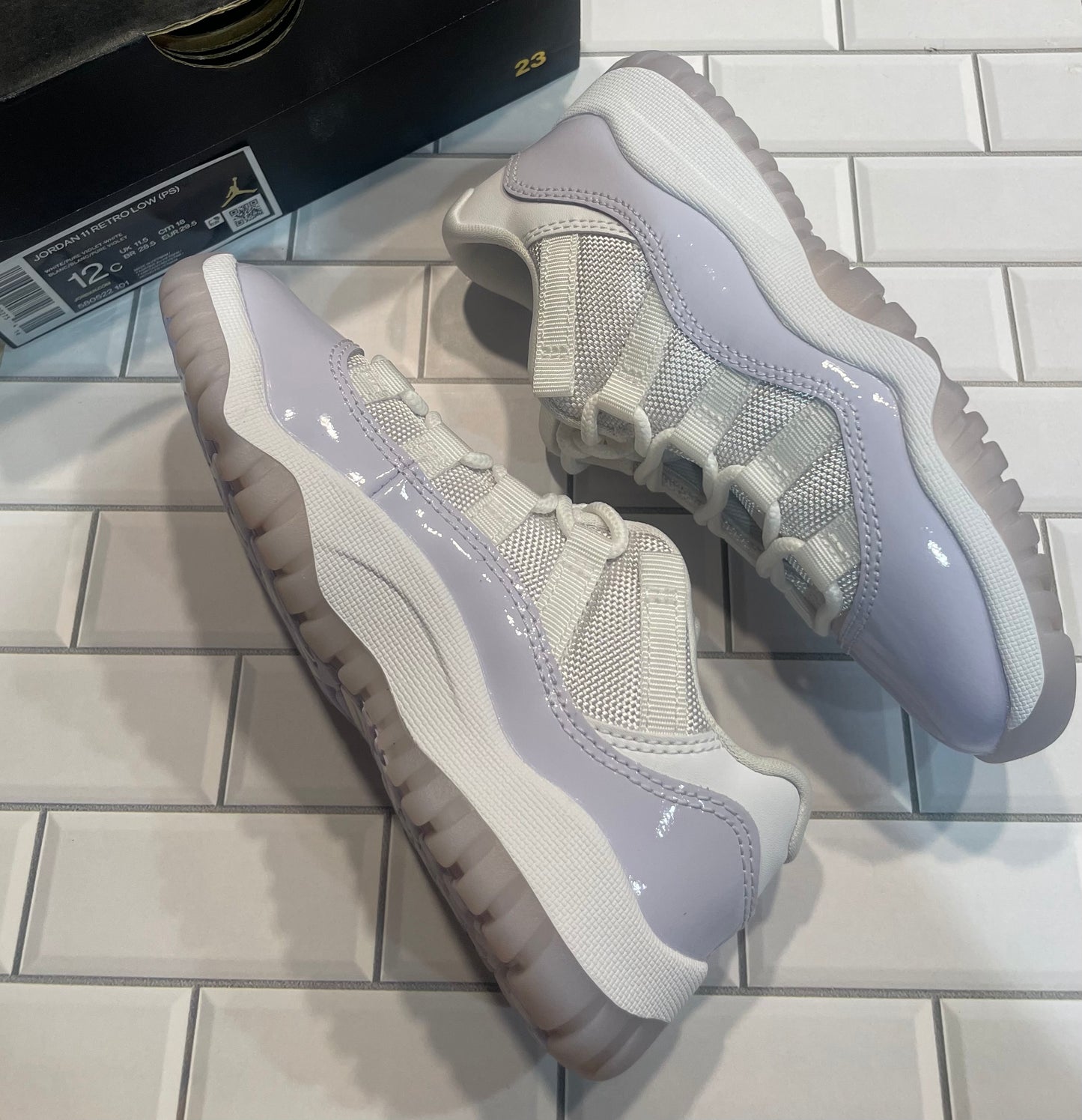 Air Jordan 11