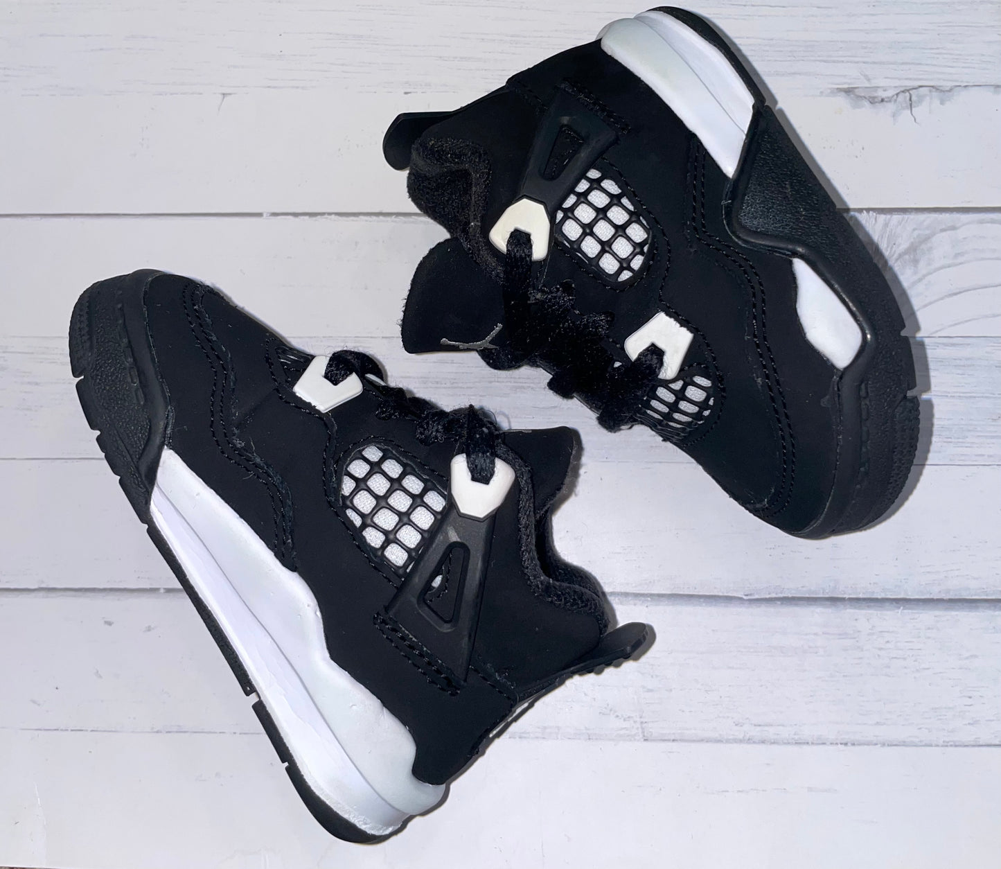 Air Jordan 4